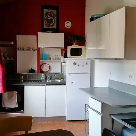 Grand Avec Vu Sur Château Busseol